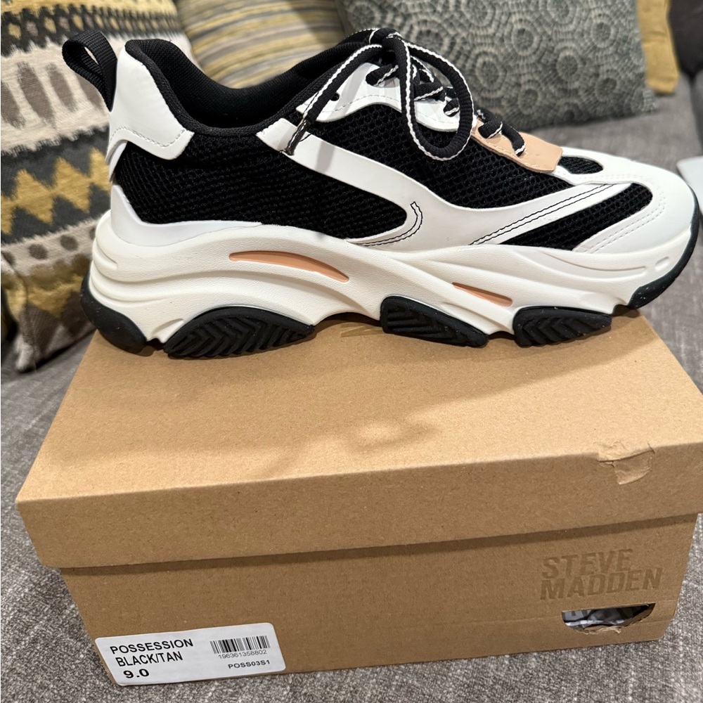 Steve Madden Possession sneakers